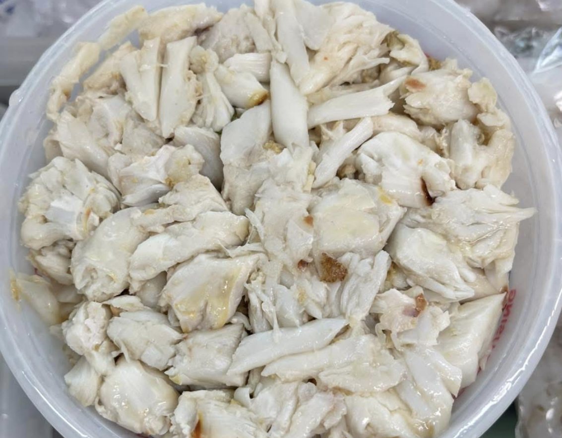 Jumbo lump crab meat in a container